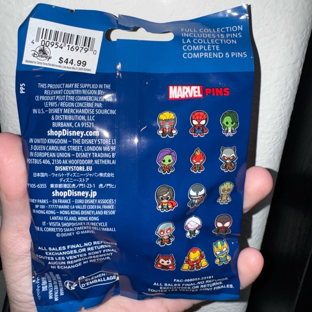 Marvel Character Pin Collection - Picture 2 of 2